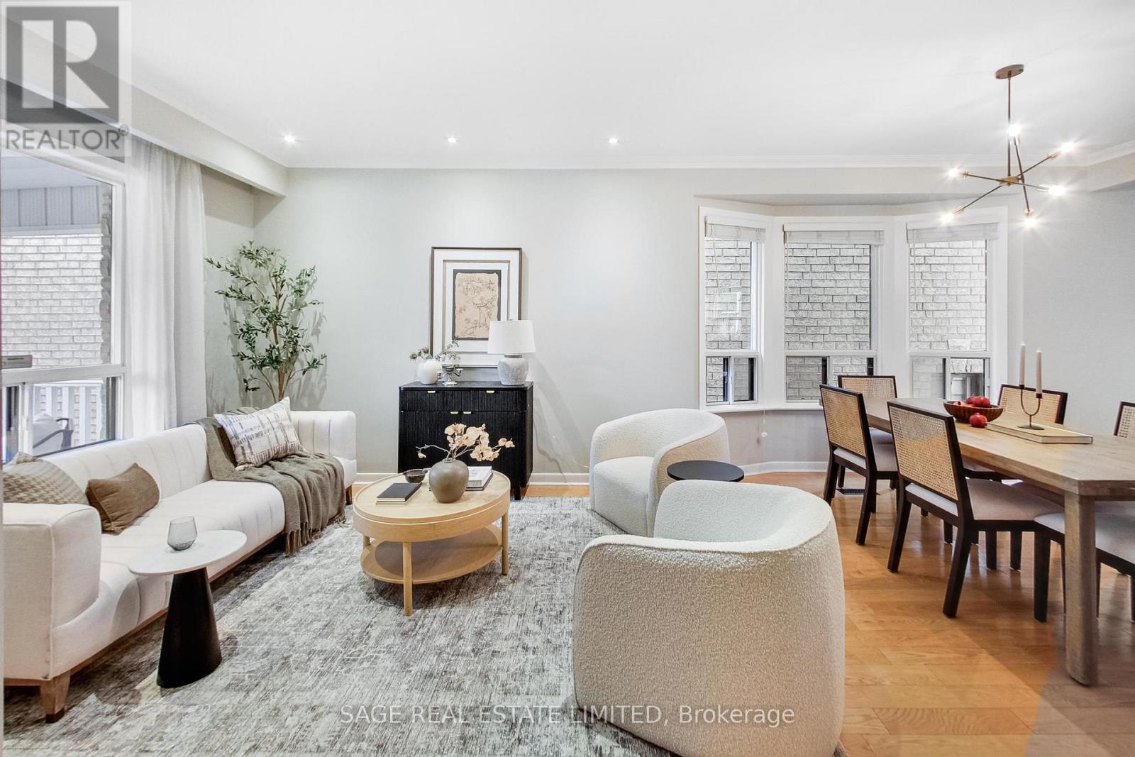 346 Leslie Street, Toronto, ON photo 2