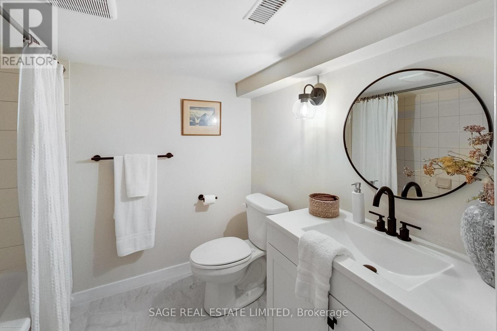 346 Leslie Street, Toronto, ON photo 24