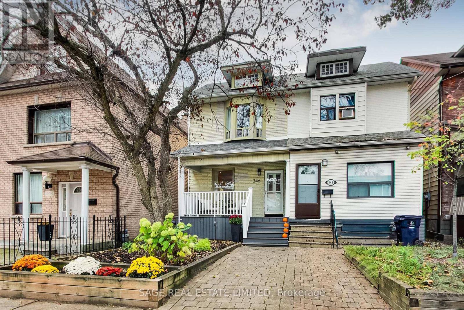 346 LESLIE STREET - 31