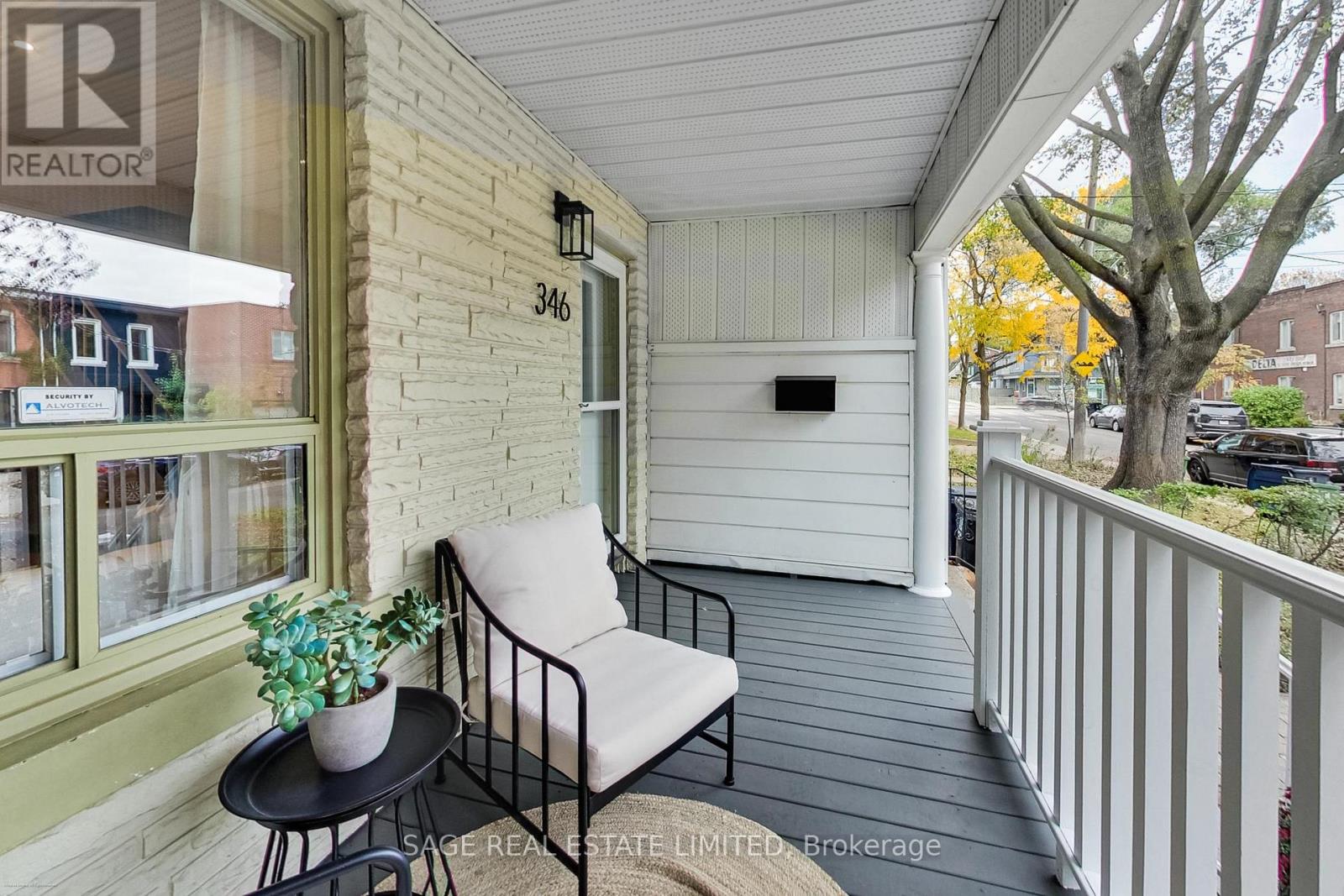 346 LESLIE STREET - 35