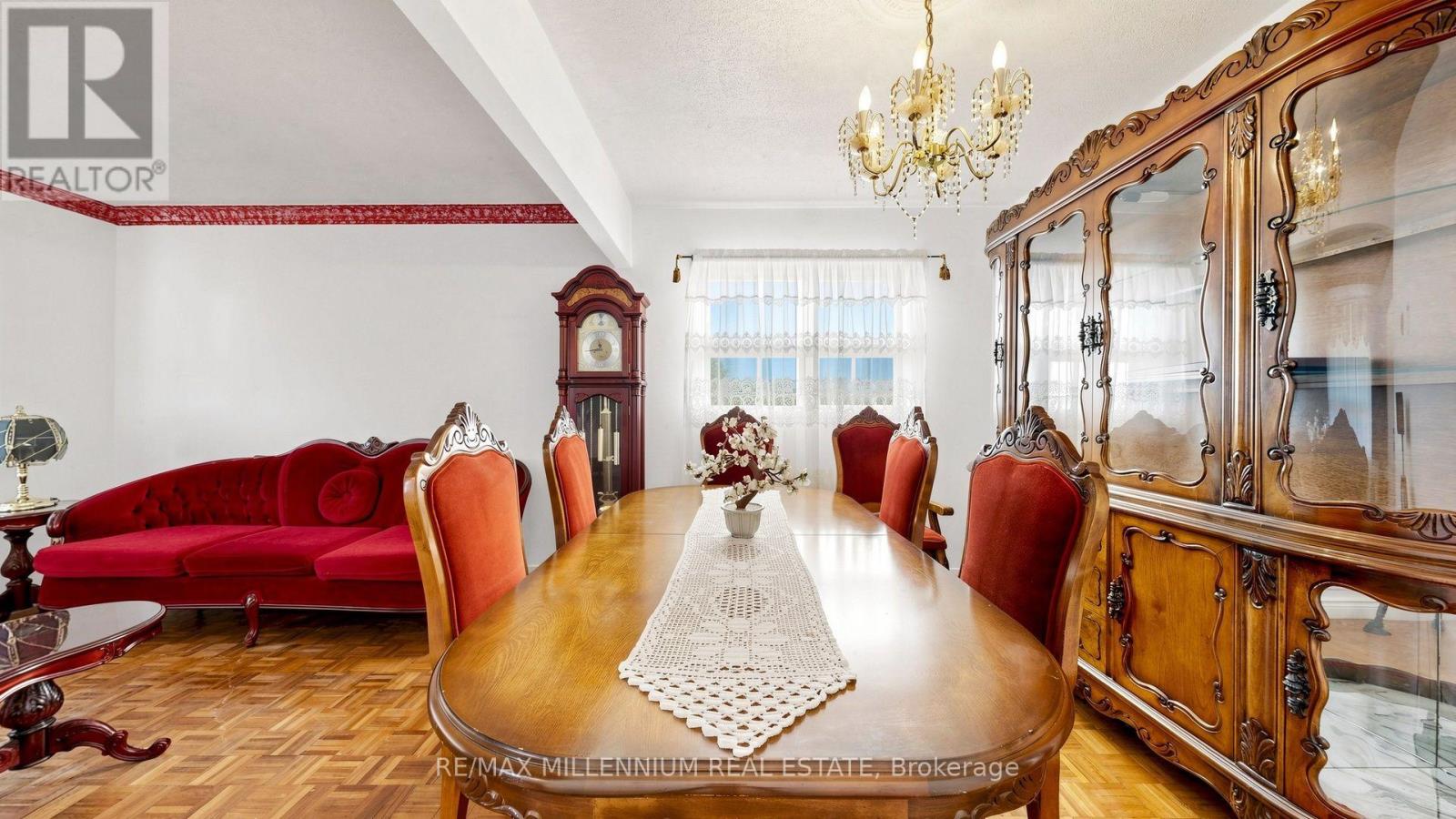 1159 Woodbine Avenue, Toronto, ON photo 13