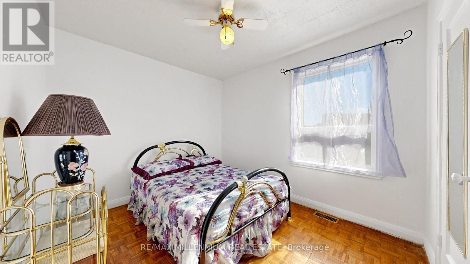 1159 Woodbine Avenue, Toronto, ON photo 21