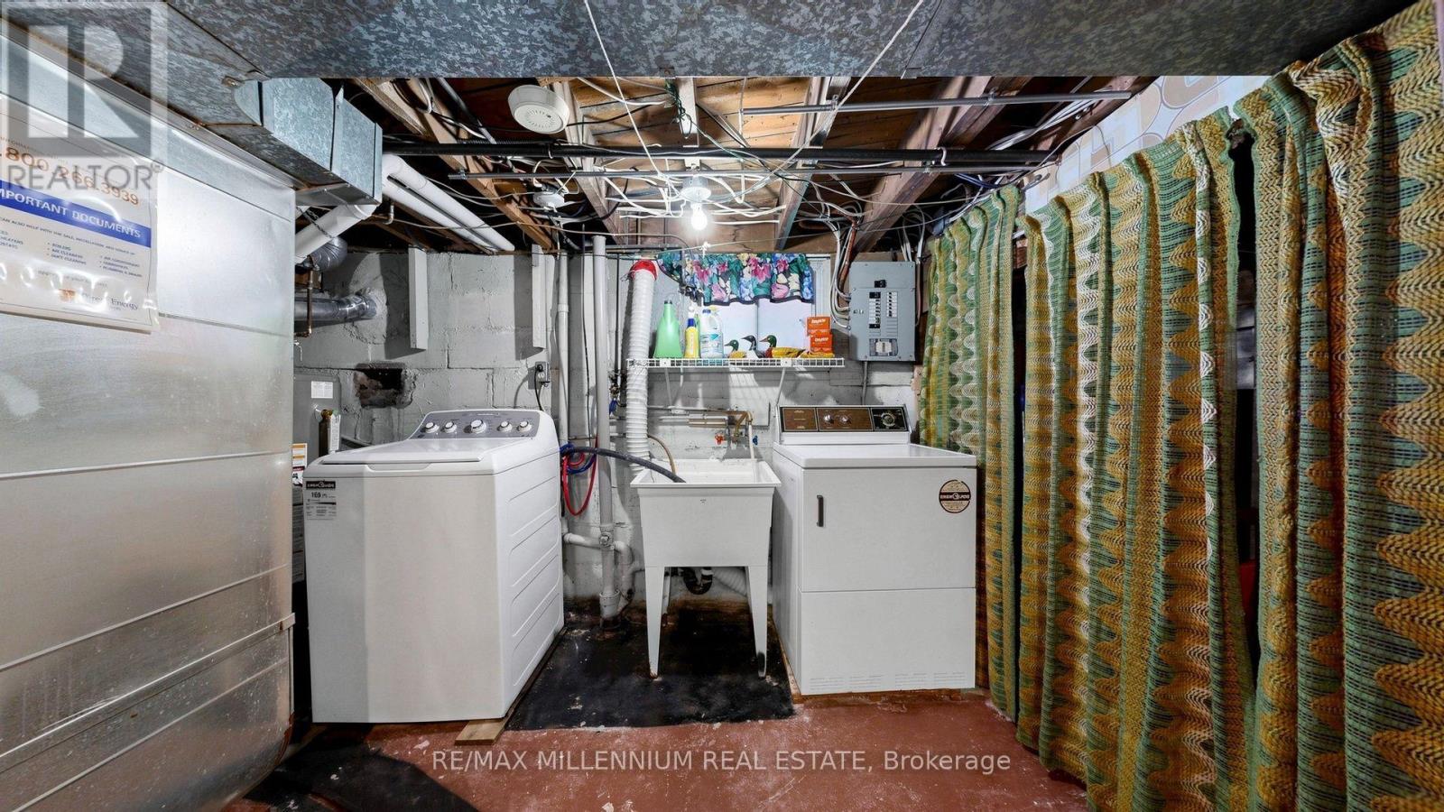 1159 Woodbine Avenue, Toronto, ON photo 39