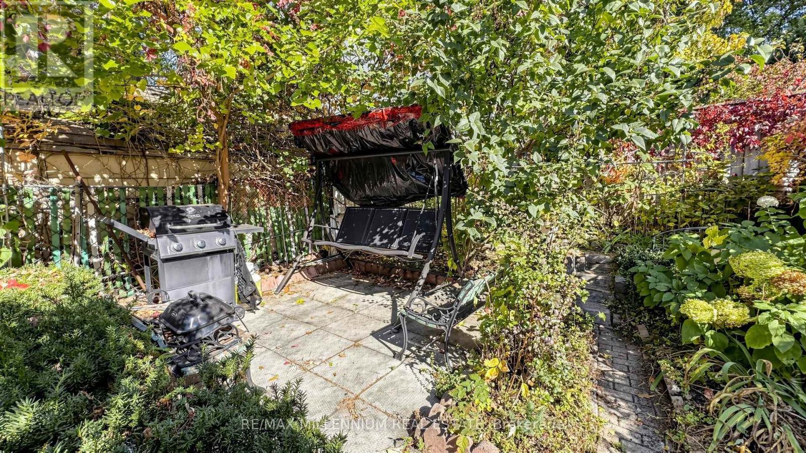 1159 WOODBINE AVENUE - 48