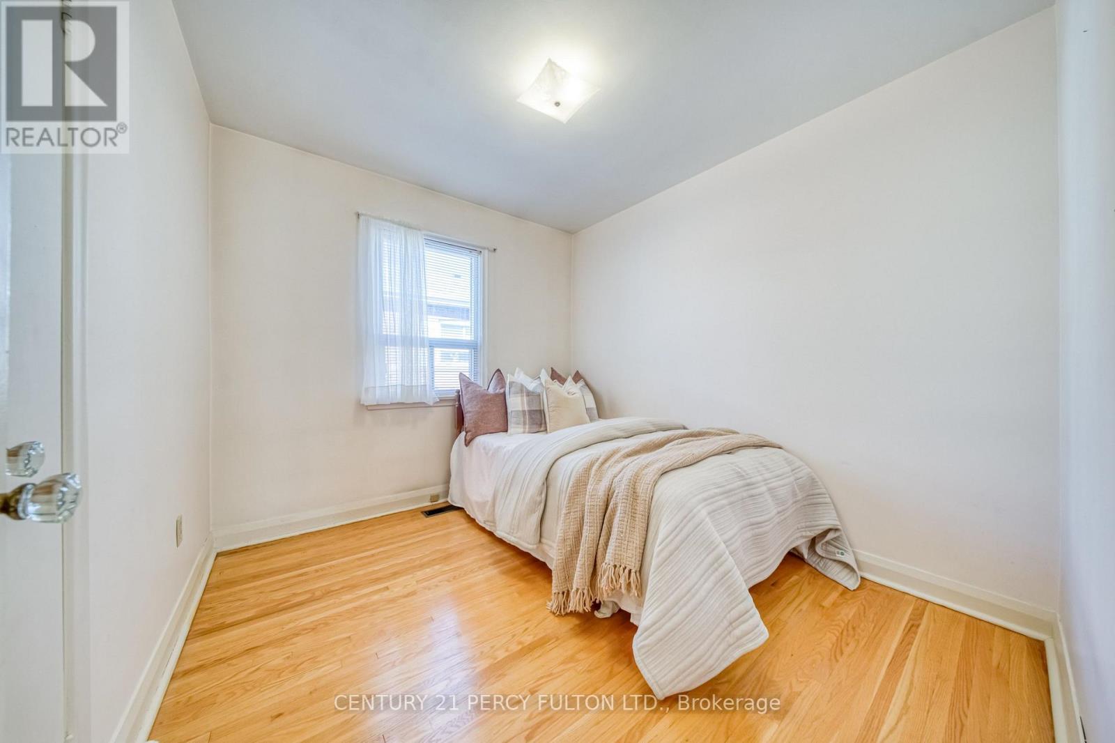 78 Gilroy Drive, Toronto, ON photo 12