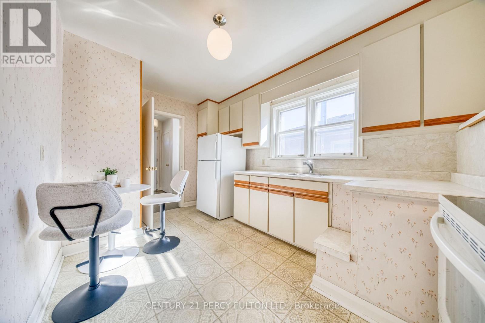 78 Gilroy Drive, Toronto, ON photo 9