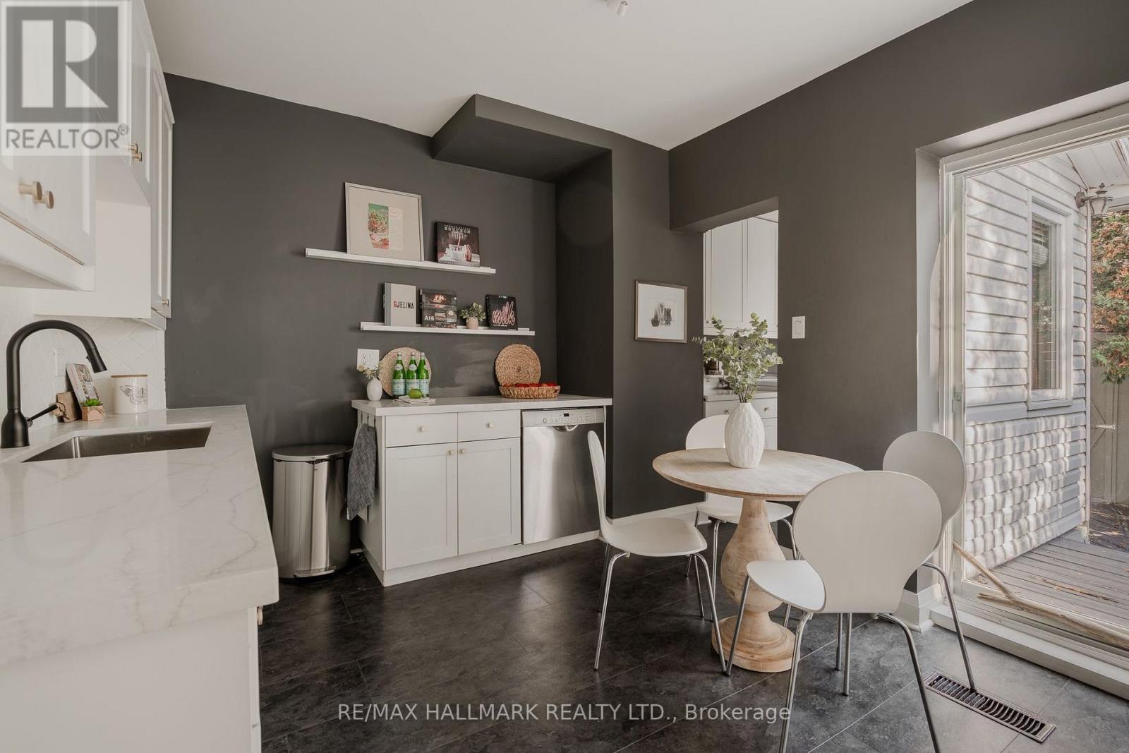 9 Prust Avenue, Toronto, ON photo 11
