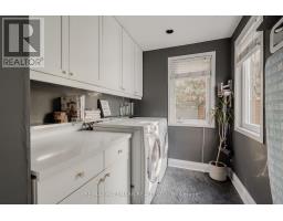 9 Prust Avenue, Toronto, ON M4L2M7 Photo 13