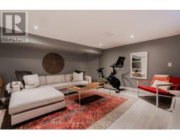 9 Prust Avenue, Toronto, ON M4L2M7 Photo 22