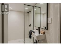 9 Prust Avenue, Toronto, ON M4L2M7 Photo 25