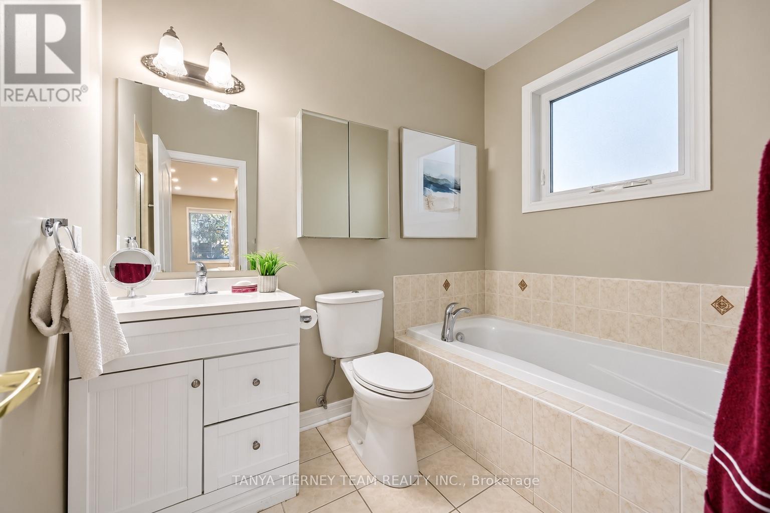 47 Mikayla Crescent, Whitby, ON photo 30