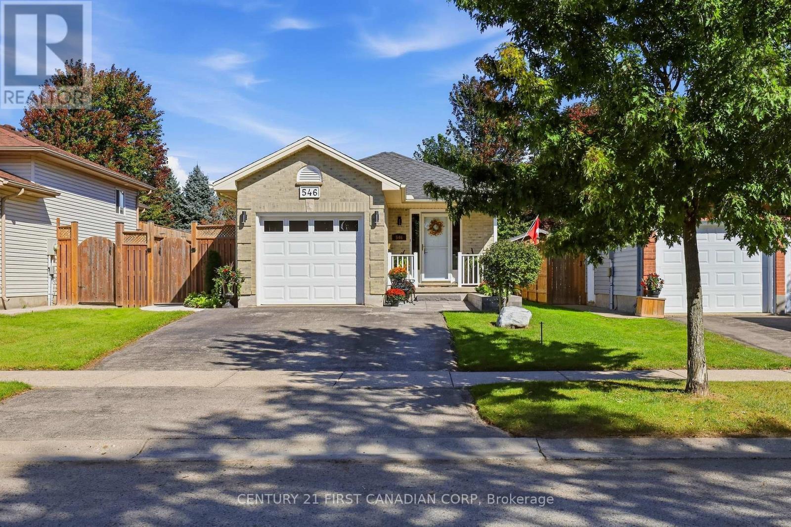 546 TALLTREE CRESCENT - 1