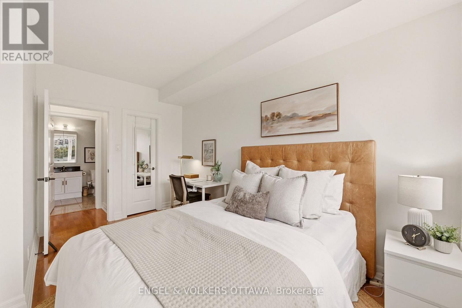 Condos for Sale in Ottawa – 312 – 320 MCLEOD STREET, Ottawa – By Peter Sagos - Image 24