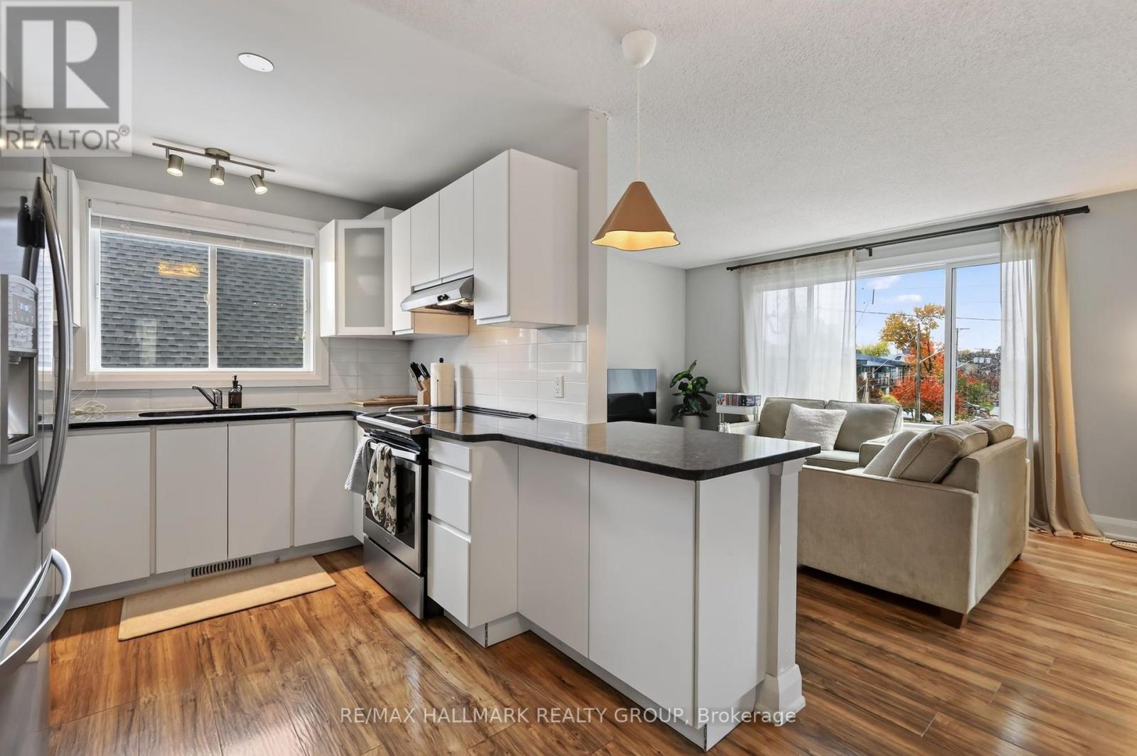 Commercial Condos for Sale in Ottawa – 388 WINSTON AVENUE, Ottawa – By Peter Sagos - Image 8
