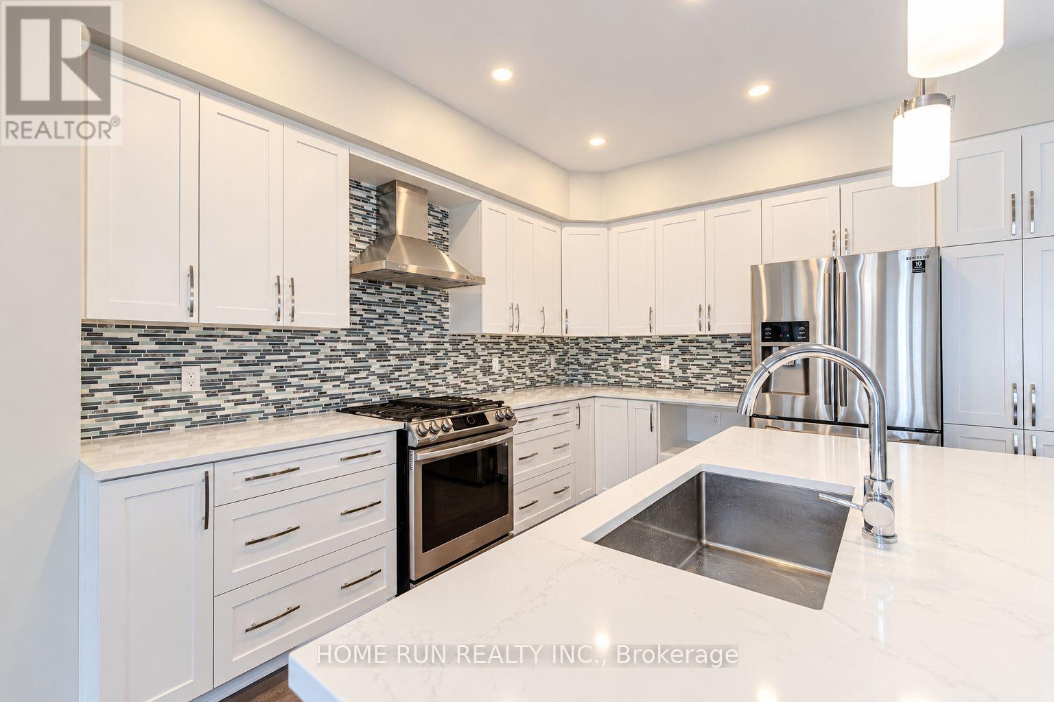 3 Bed, 3 Bath Townhouse for Sale in Ottawa – 785 CAIRN CRESCENT, Ottawa – MLS# X14101404 - Image 10