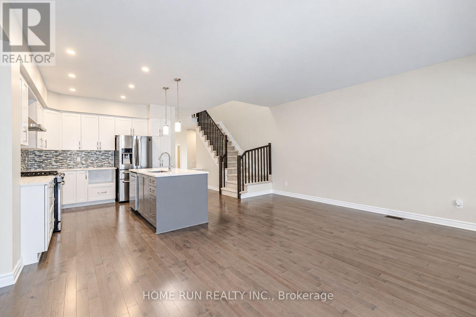 3 Bed, 3 Bath Townhouse for Sale in Ottawa – 785 CAIRN CRESCENT, Ottawa – MLS# X14101404 - Image 17