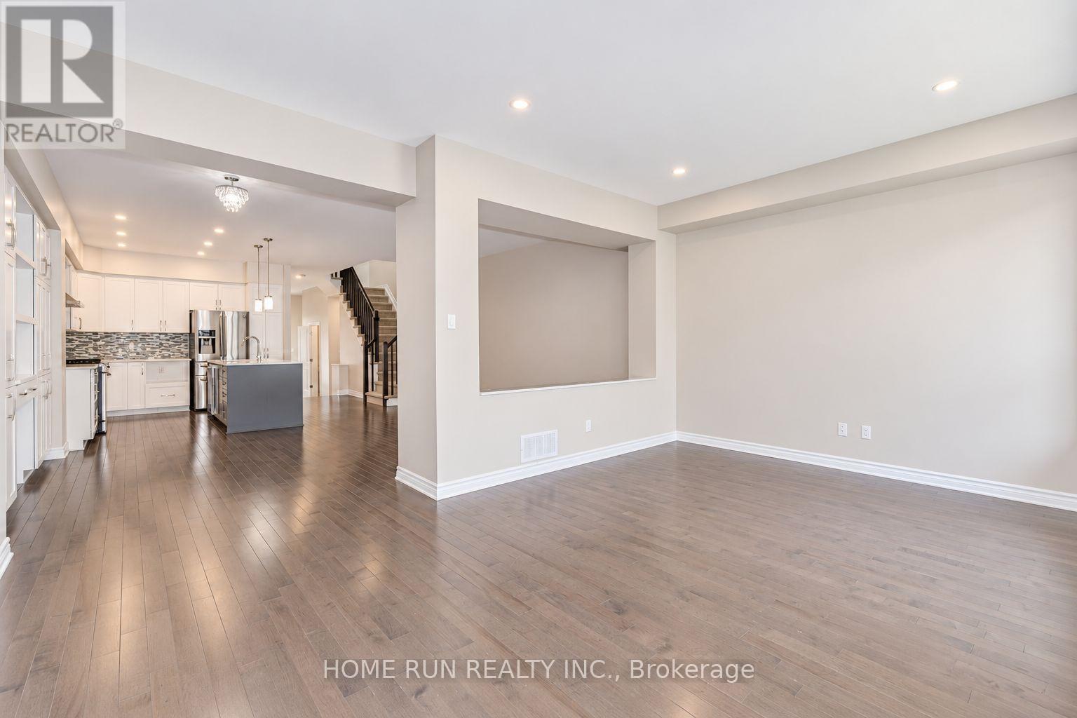 3 Bed, 3 Bath Townhouse for Sale in Ottawa – 785 CAIRN CRESCENT, Ottawa – MLS# X14101404 - Image 23