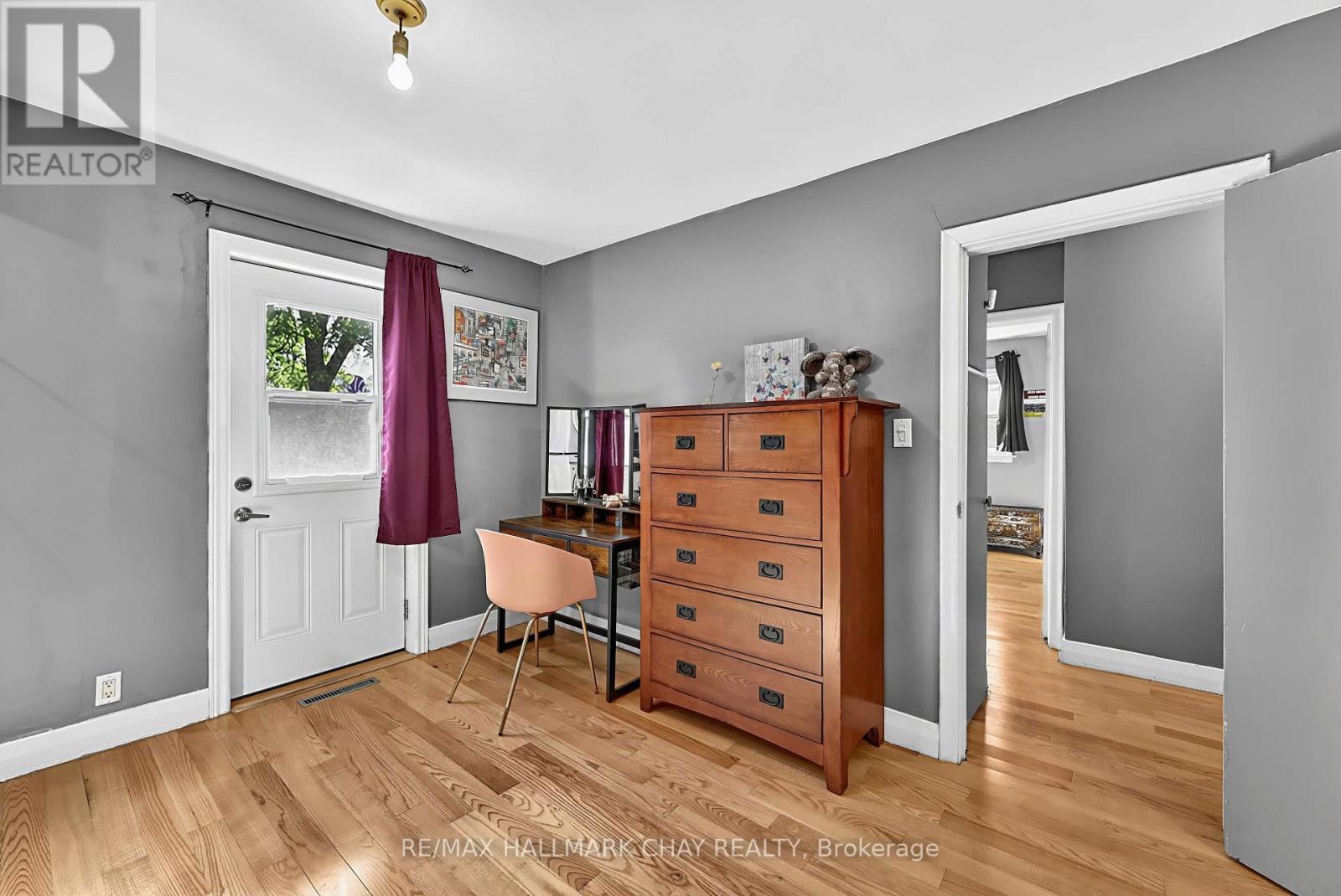 90 ROXBOROUGH ROAD - 11