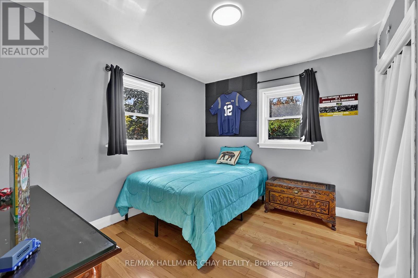 90 ROXBOROUGH ROAD - 15