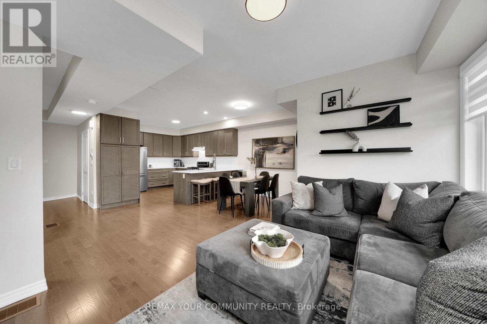 104 Holyrood Crescent, Vaughan, ON photo 15