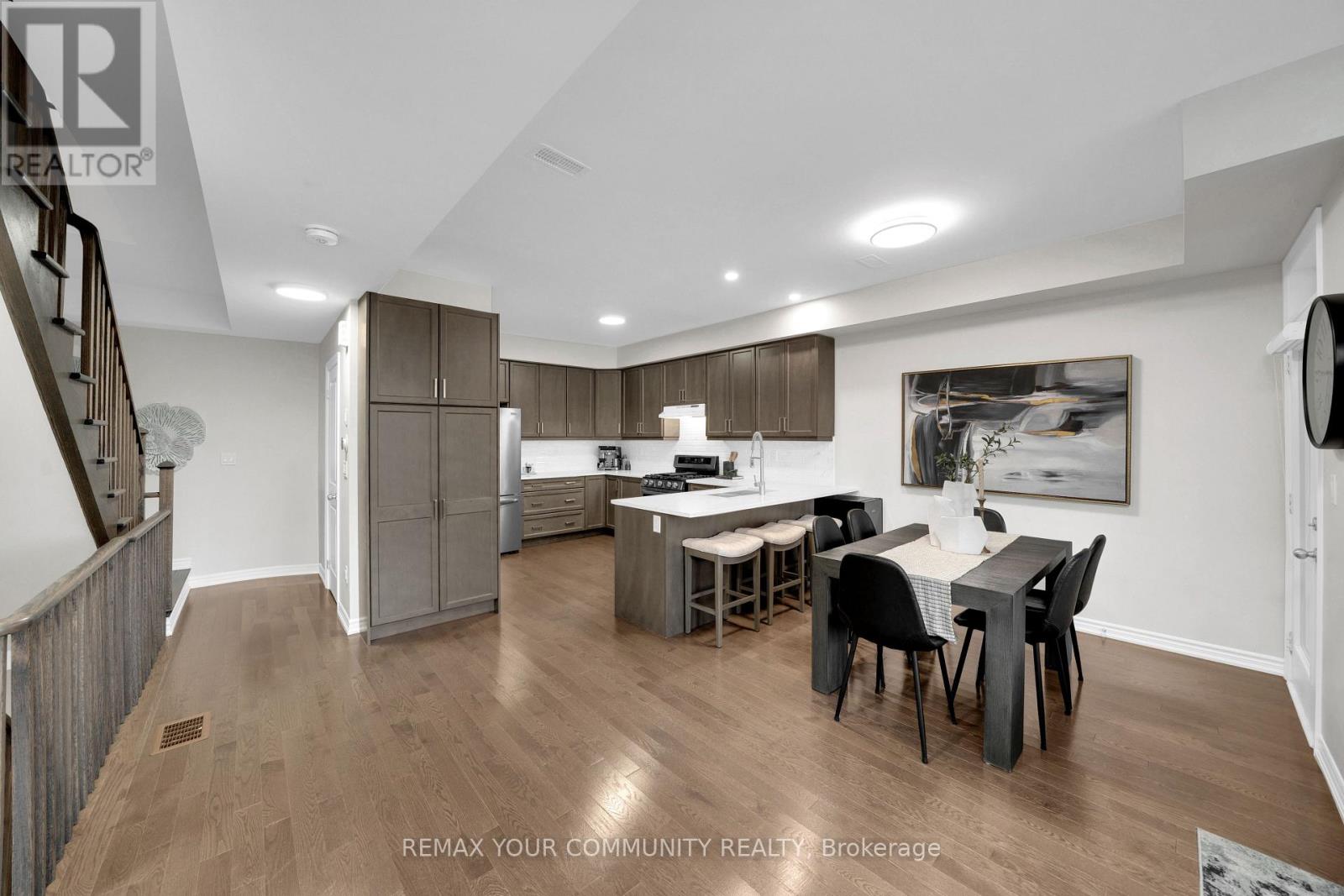 104 Holyrood Crescent, Vaughan, ON photo 16