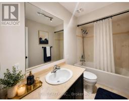 36 Laurelbank Crescent, Georgina, ON L4P4H7 Photo 20