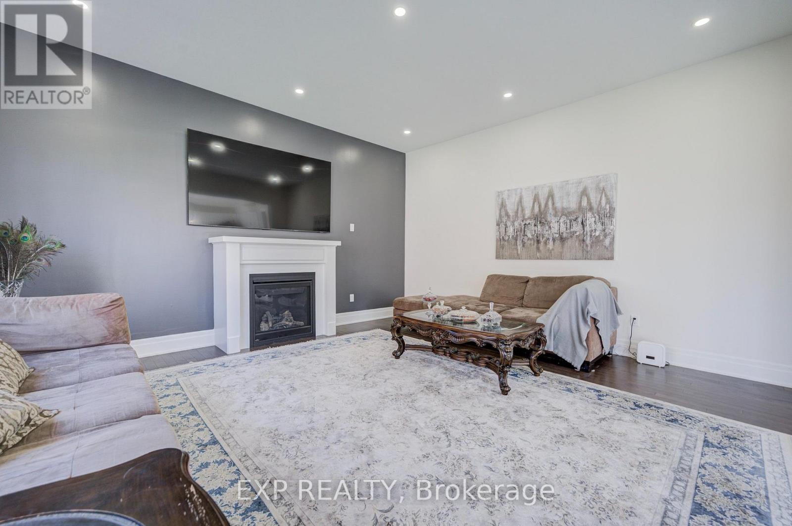 2 Pietrowski Drive, Georgina, ON photo 19