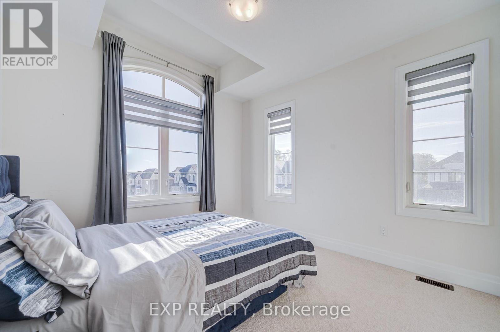 2 Pietrowski Drive, Georgina, ON photo 32