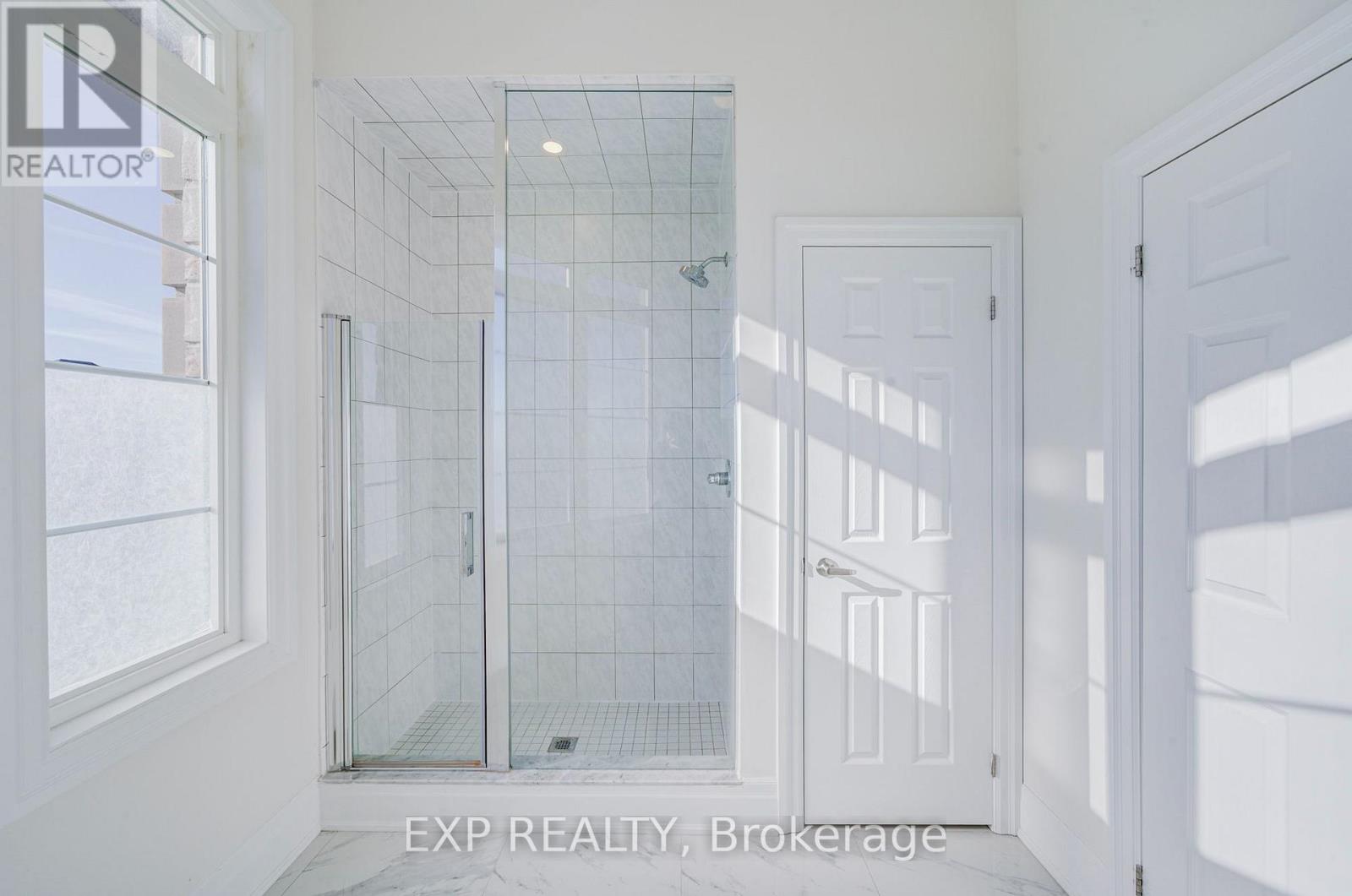 2 Pietrowski Drive, Georgina, ON photo 35