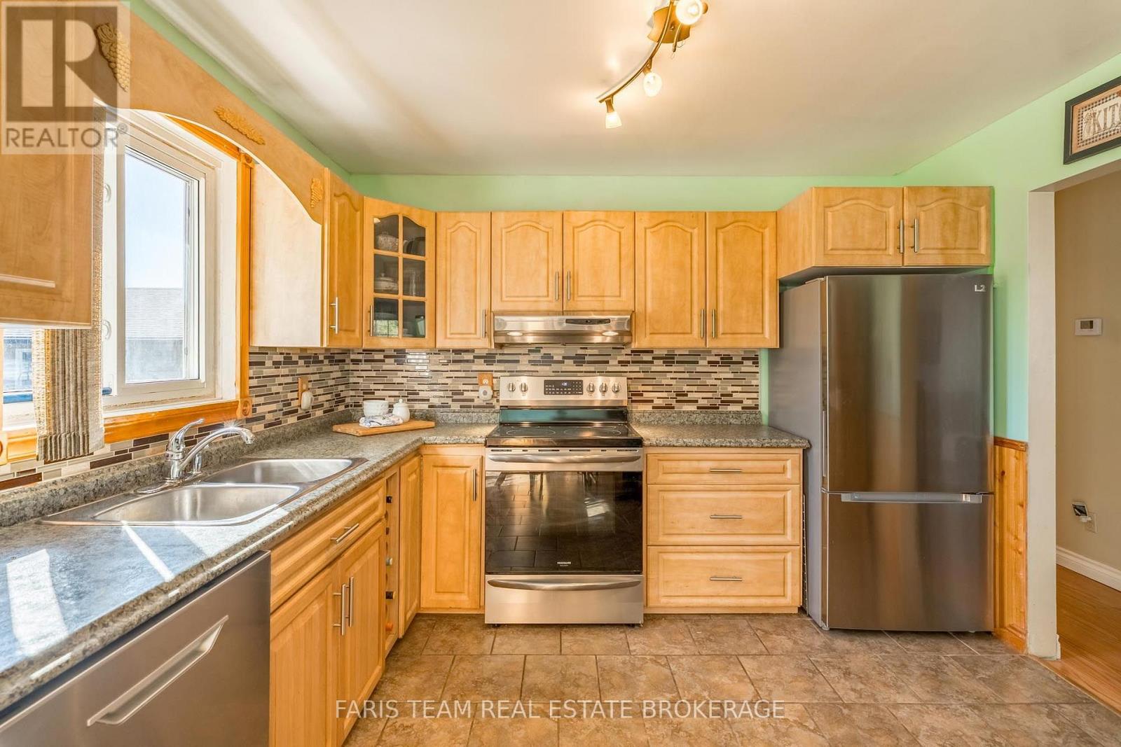 163 Shannon Street, Orillia photo 6