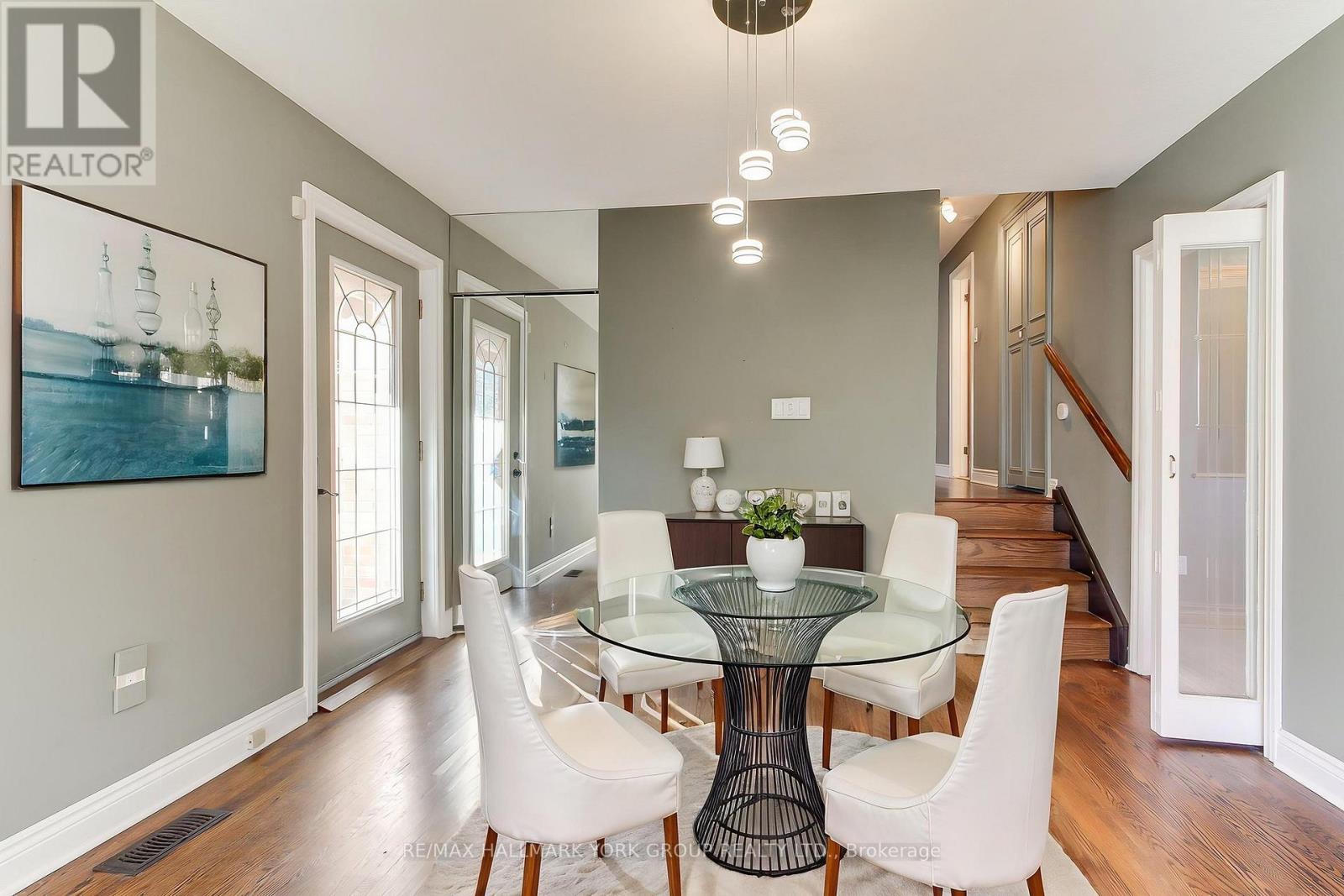 10 Harefield Drive, Toronto, ON photo 14