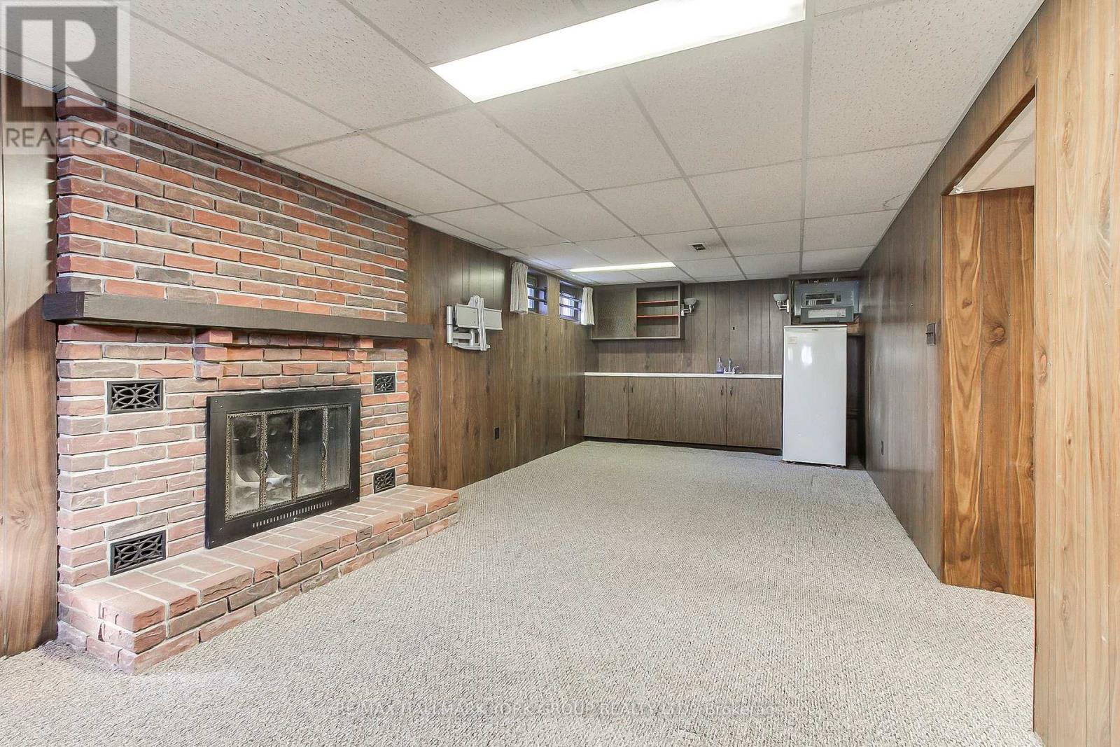 10 Harefield Drive, Toronto, ON photo 31