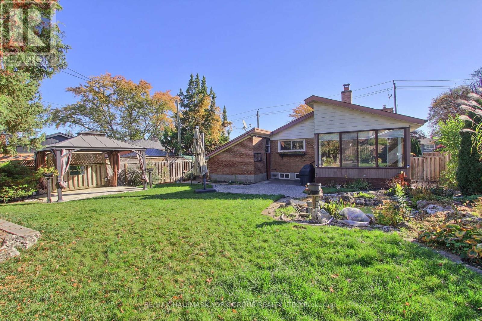 10 Harefield Drive, Toronto, ON photo 44