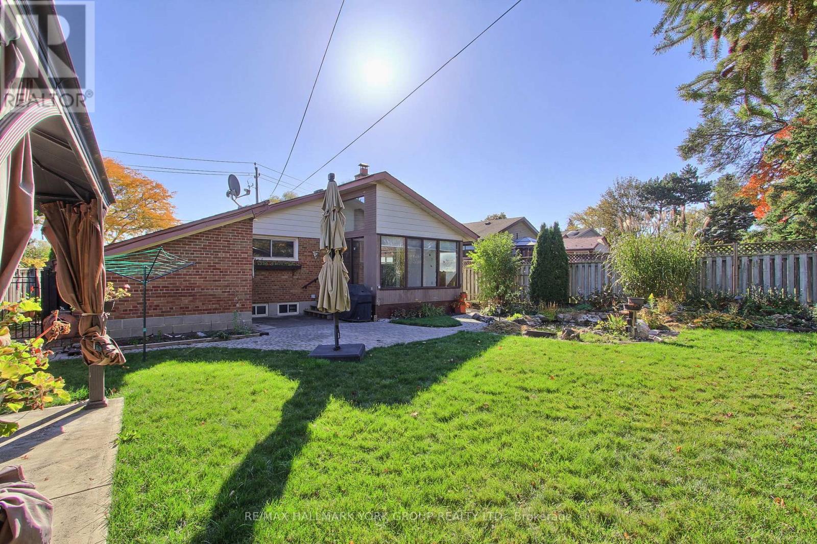 10 Harefield Drive, Toronto, ON photo 45
