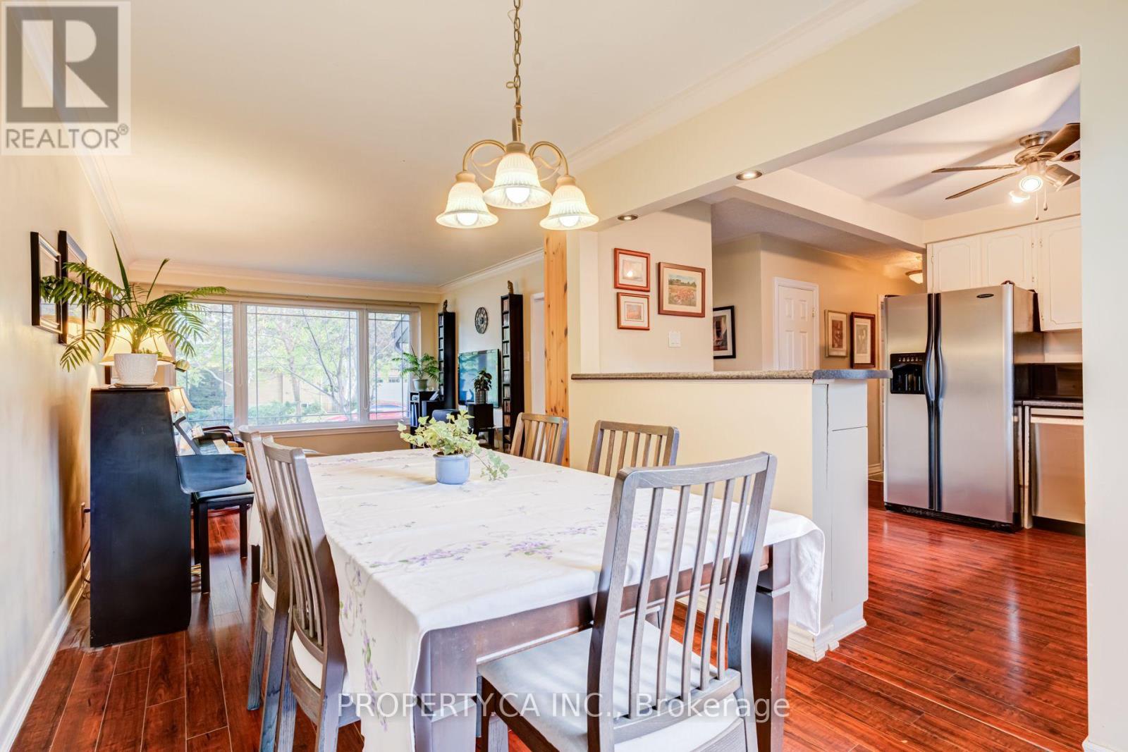 2302 Redfern Road, Burlington, ON photo 11