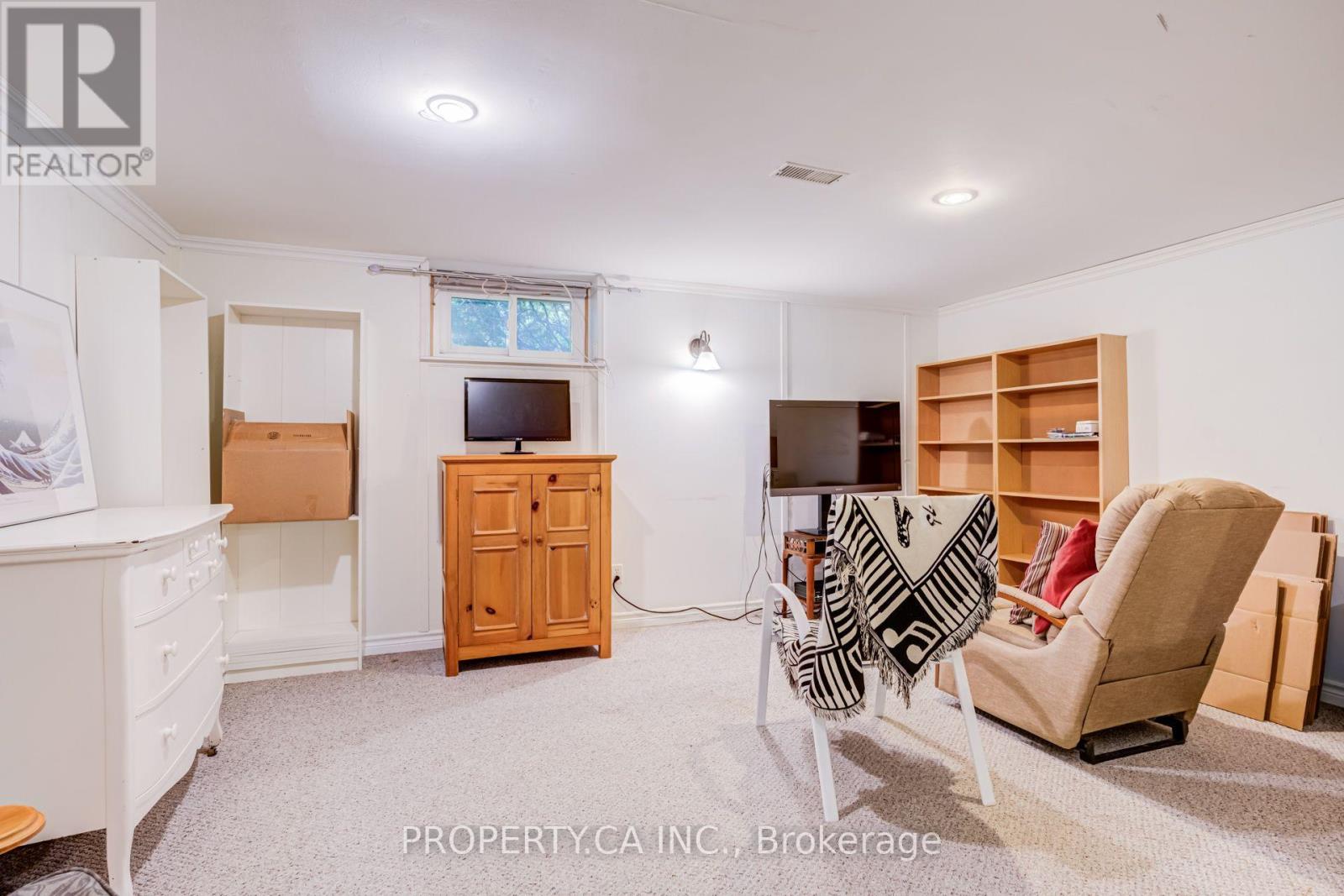 2302 Redfern Road, Burlington, ON photo 19