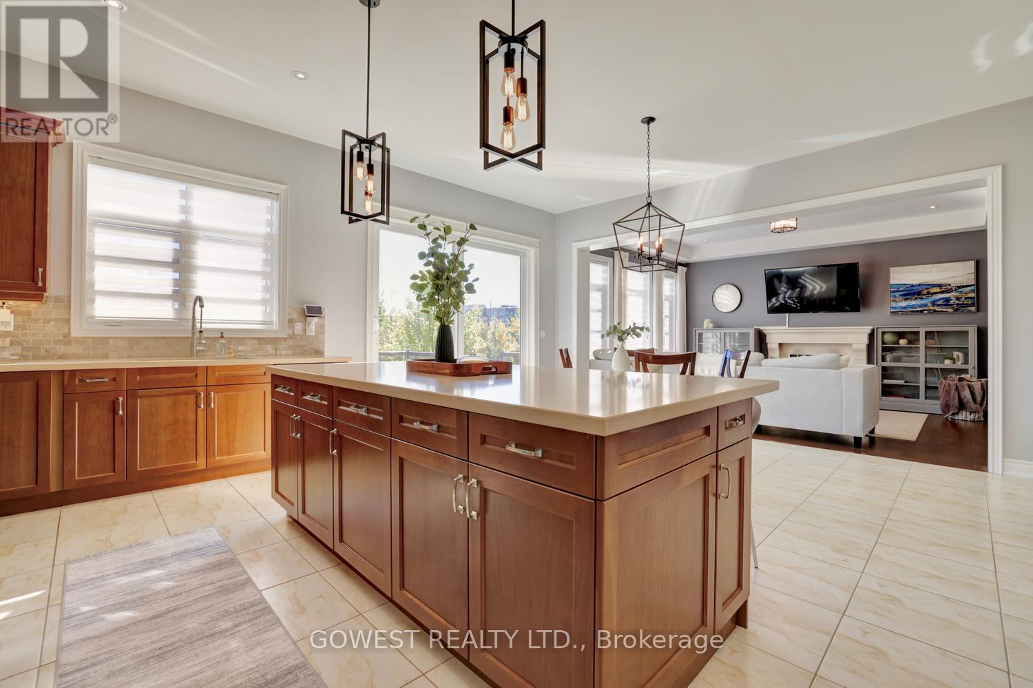 14 Threshing Mill Boulevard, Oakville, ON photo 16