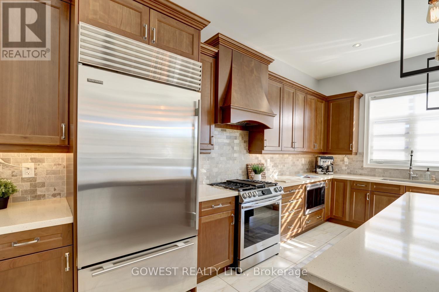 14 Threshing Mill Boulevard, Oakville, ON photo 18