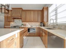 14 Threshing Mill Boulevard, Oakville, ON L6H0V7 Photo 15