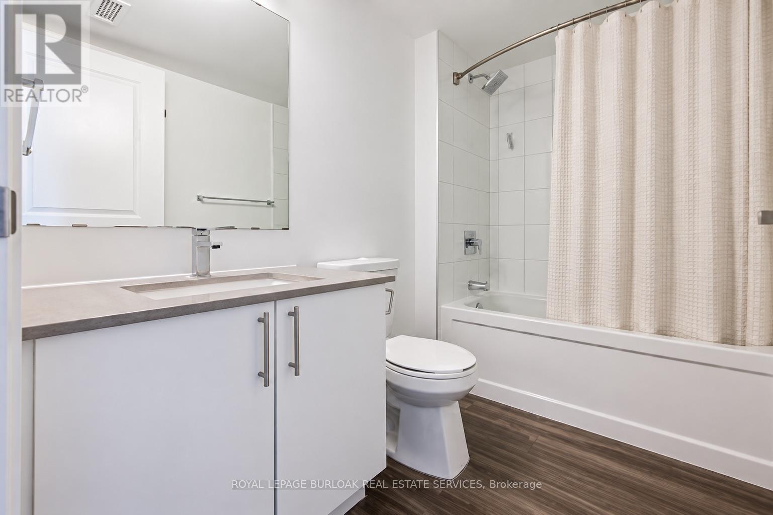 100 Bronte Street South, Milton, ON photo 12