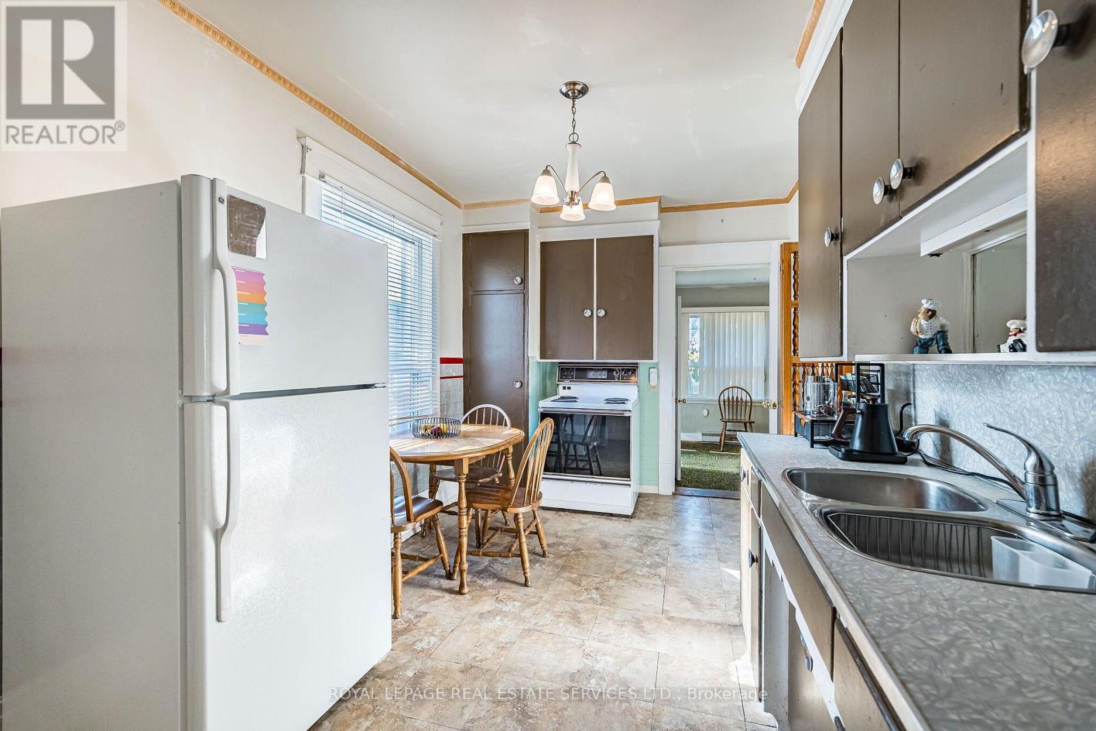 85 West Street, Brampton, ON photo 8