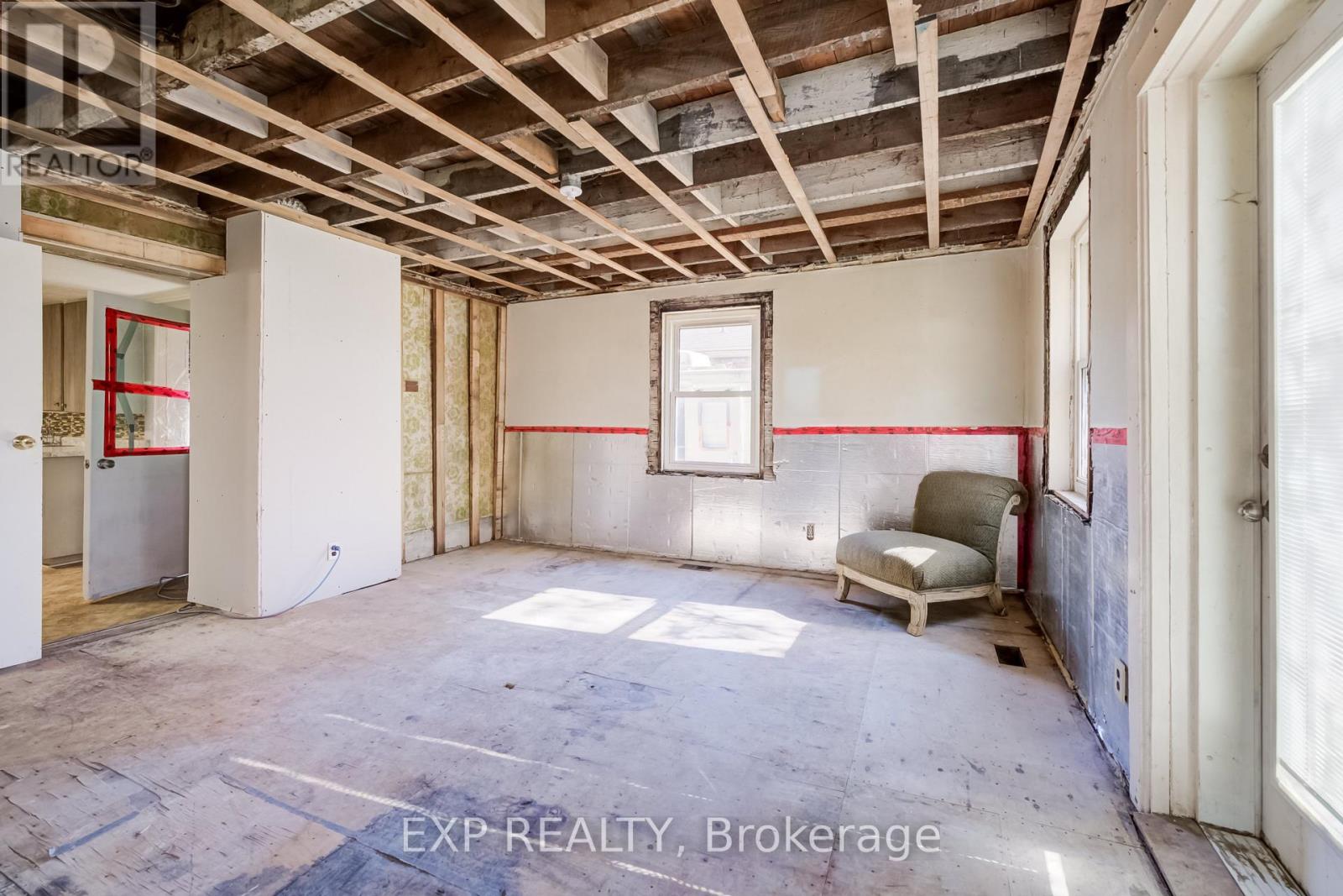 745 Binning Street West, North Perth, ON photo 6