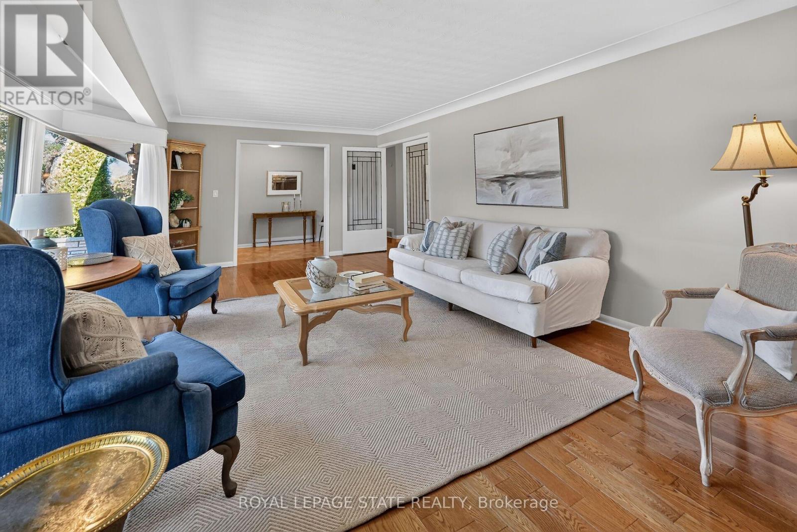 12 Baker Road North, Grimsby, ON photo 10