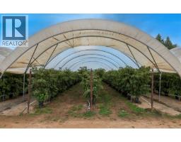 820 Corcan Rd, Qualicum Beach, BC V9K2E9 Photo 18