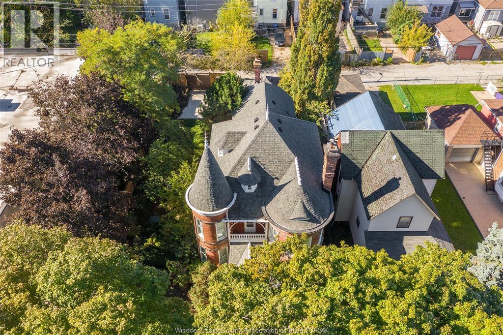 719 VICTORIA, Windsor — photo 4