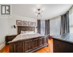 719 Victoria, Windsor, ON N9A4N3 Photo 18