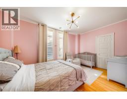 719 Victoria, Windsor, ON N9A4N3 Photo 23