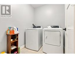 219 Winburn Avenue, Bridgewater, NS B4V9A4 Photo 22
