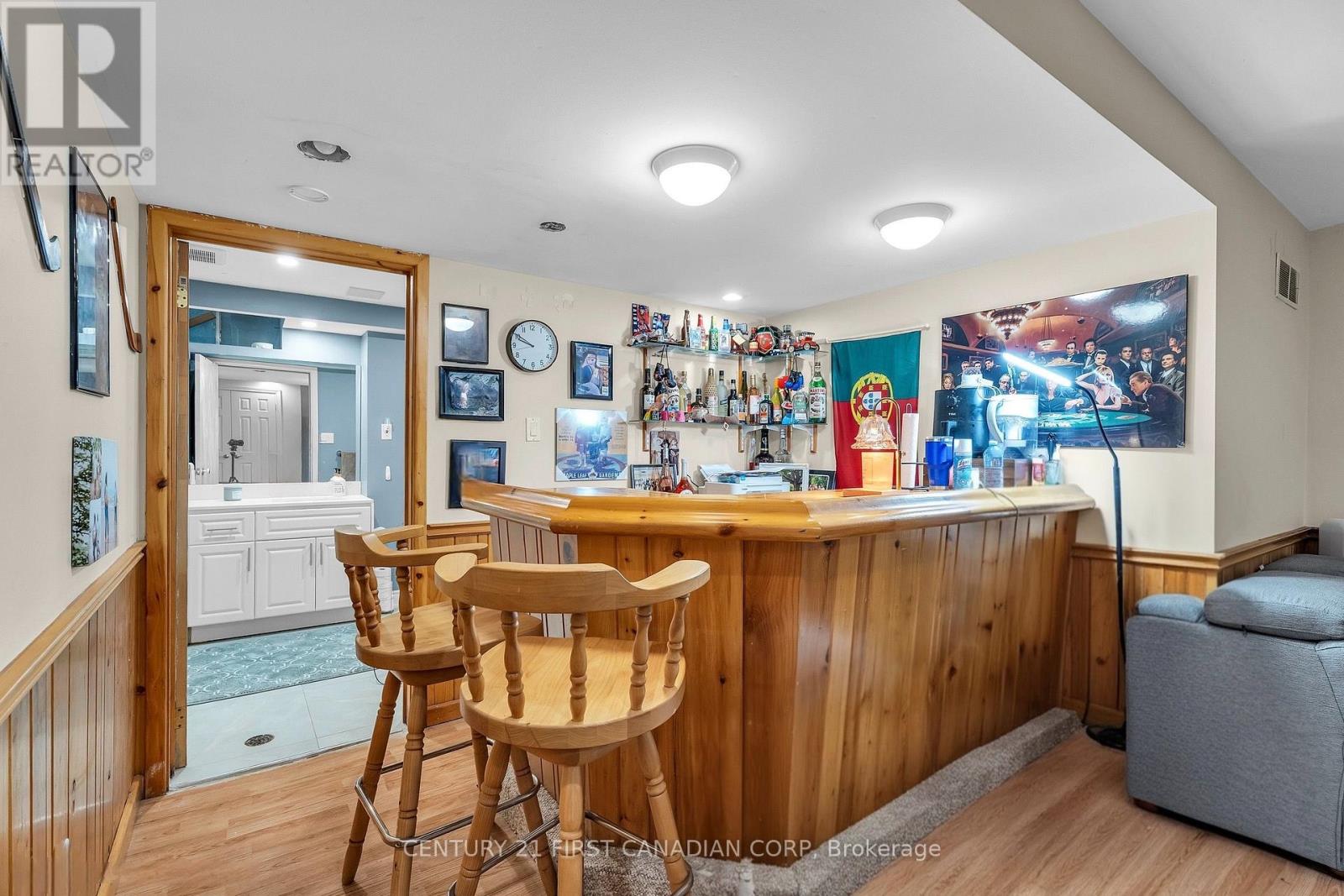 22 DENLAW ROAD - 32