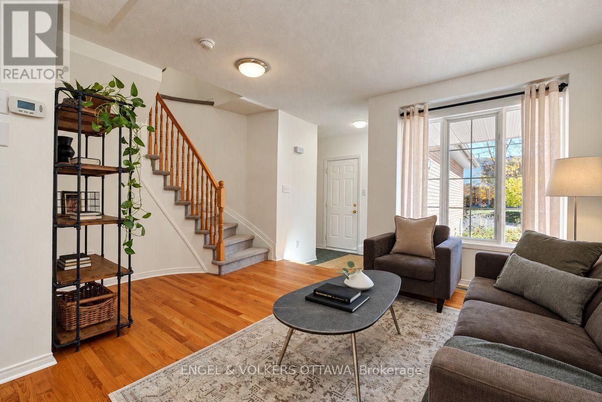 Condos for Sale in Ottawa – 154 COLLEGE CIRCLE, Ottawa – By Peter Sagos - Image 12
